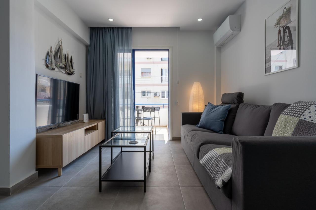 Odyssey - Captivating 2-Bedroom Retreat In Larnaca Exterior foto