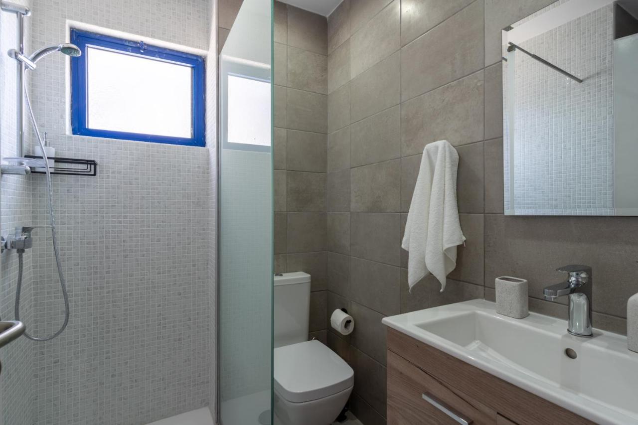 Odyssey - Captivating 2-Bedroom Retreat In Larnaca Exterior foto