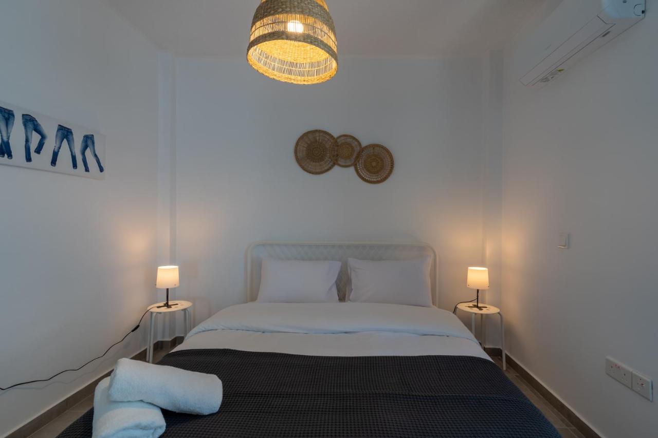 Odyssey - Captivating 2-Bedroom Retreat In Larnaca Exterior foto