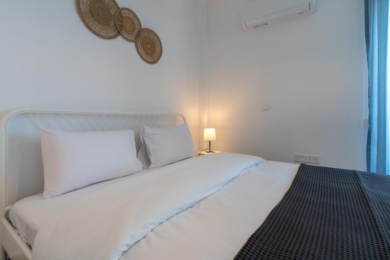 Odyssey - Captivating 2-Bedroom Retreat In Larnaca Exterior foto