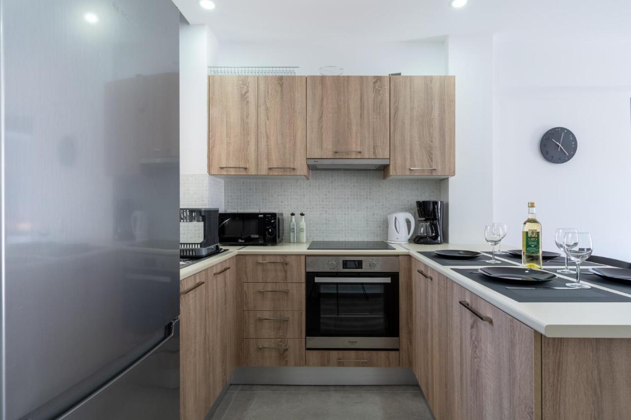 Odyssey - Captivating 2-Bedroom Retreat In Larnaca Exterior foto